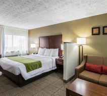 Comfort Inn Medford Long Island Room