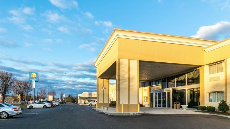 Comfort Inn Medford Long Island Exterior