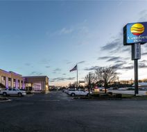 Comfort Inn Medford Long Island Exterior