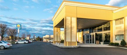 Comfort Inn Medford Long Island Exterior