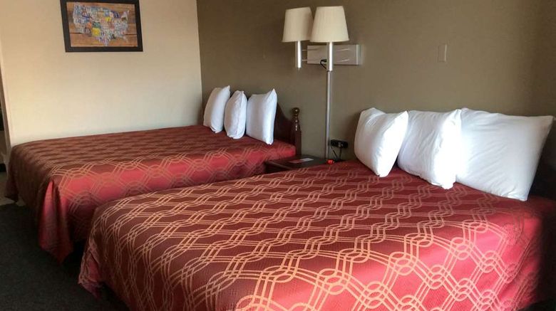 <b>Econo Lodge Cortland Downtown Room</b>. Images powered by <a href="https://iceportal.shijigroup.com/" title="IcePortal" target="_blank">IcePortal</a>.