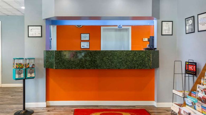 <b>Econo Lodge Cortland Downtown Lobby</b>. Images powered by <a href="https://iceportal.shijigroup.com/" title="IcePortal" target="_blank">IcePortal</a>.