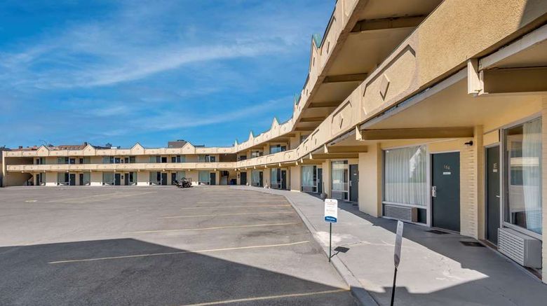 <b>Econo Lodge Cortland Downtown Exterior</b>. Images powered by <a href="https://iceportal.shijigroup.com/" title="IcePortal" target="_blank">IcePortal</a>.