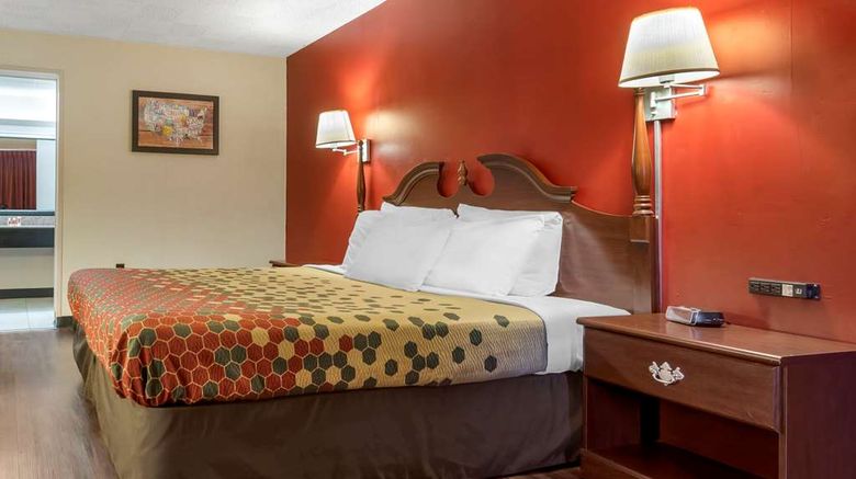 <b>Econo Lodge Cortland Downtown Room</b>. Images powered by <a href="https://iceportal.shijigroup.com/" title="IcePortal" target="_blank">IcePortal</a>.