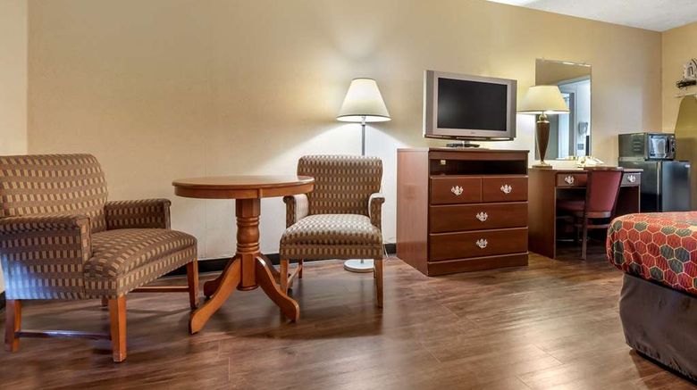 <b>Econo Lodge Cortland Downtown Room</b>. Images powered by <a href="https://iceportal.shijigroup.com/" title="IcePortal" target="_blank">IcePortal</a>.
