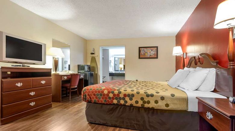 <b>Econo Lodge Cortland Downtown Room</b>. Images powered by <a href="https://iceportal.shijigroup.com/" title="IcePortal" target="_blank">IcePortal</a>.