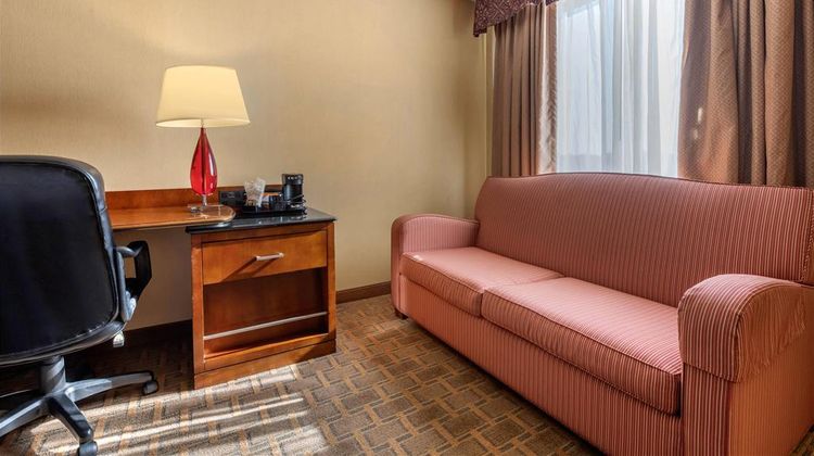 Clarion Hotel Marina & Conference Ctr Room