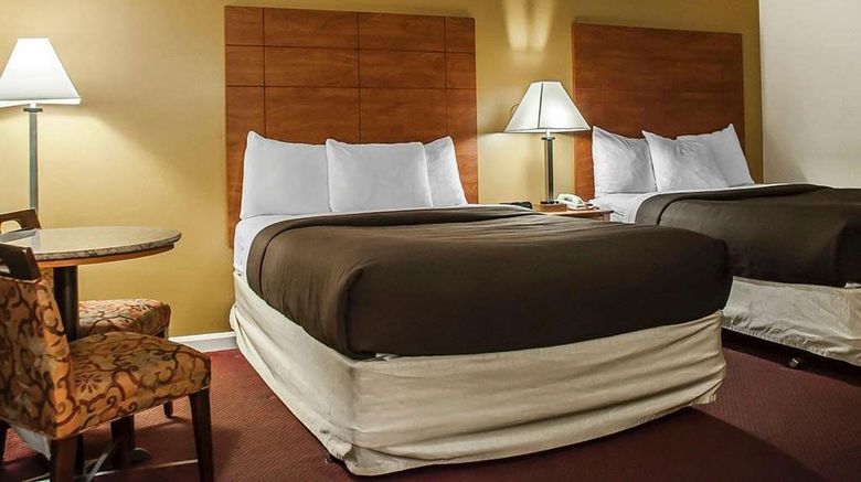 <b>Econo Lodge at the Falls North Room</b>. Images powered by <a href="https://iceportal.shijigroup.com/" title="IcePortal" target="_blank">IcePortal</a>.