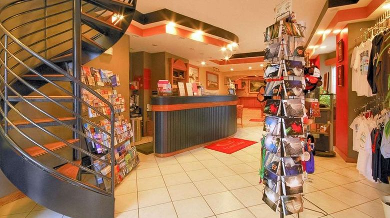 <b>Econo Lodge at the Falls North Lobby</b>. Images powered by <a href="https://iceportal.shijigroup.com/" title="IcePortal" target="_blank">IcePortal</a>.