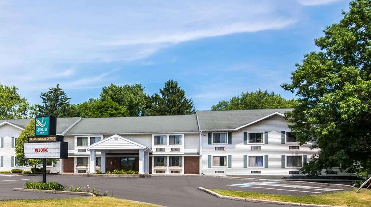 Quality Inn Cortland Exterior