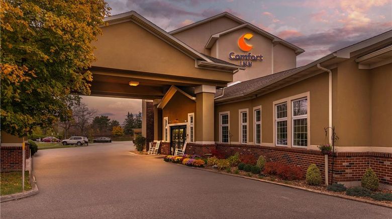<b>Comfort Inn University Exterior</b>. Images powered by <a href="https://iceportal.shijigroup.com/" title="IcePortal" target="_blank">IcePortal</a>.