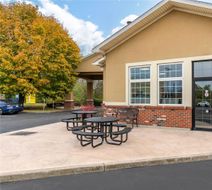 Comfort Inn University Exterior