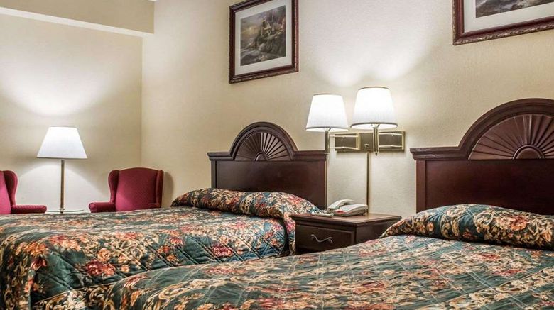 <b>Econo Lodge Inns & Suites Airport Room</b>. Images powered by <a href="https://iceportal.shijigroup.com/" title="IcePortal" target="_blank">IcePortal</a>.