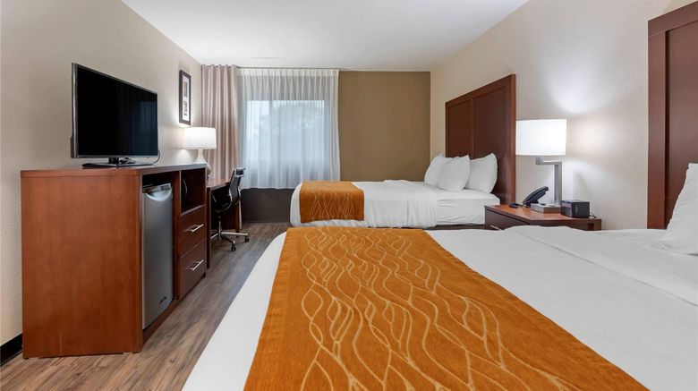 <b>Comfort Inn Room</b>. Images powered by <a href="https://iceportal.shijigroup.com/" title="IcePortal" target="_blank">IcePortal</a>.