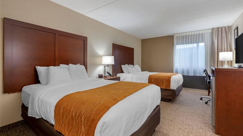 <b>Comfort Inn Room</b>. Images powered by <a href="https://iceportal.shijigroup.com/" title="IcePortal" target="_blank">IcePortal</a>.