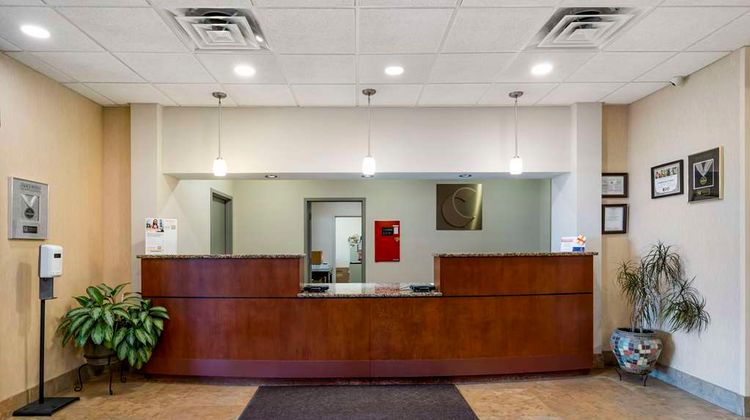 Comfort Inn & Suites Watertown Lobby
