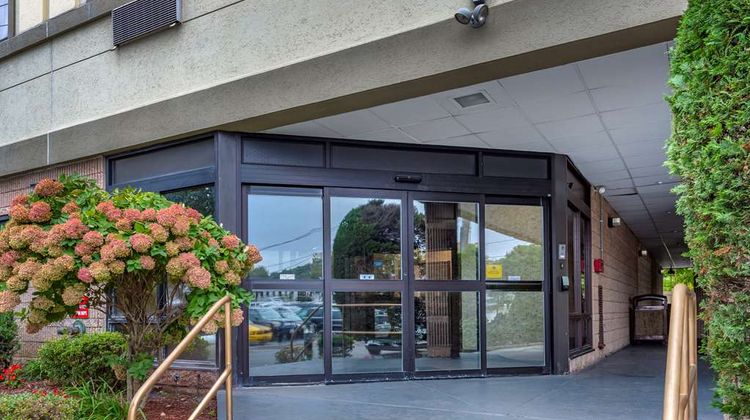 Comfort Inn Syosset Exterior