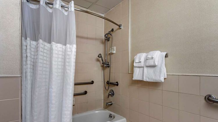 Comfort Inn Syosset Suite