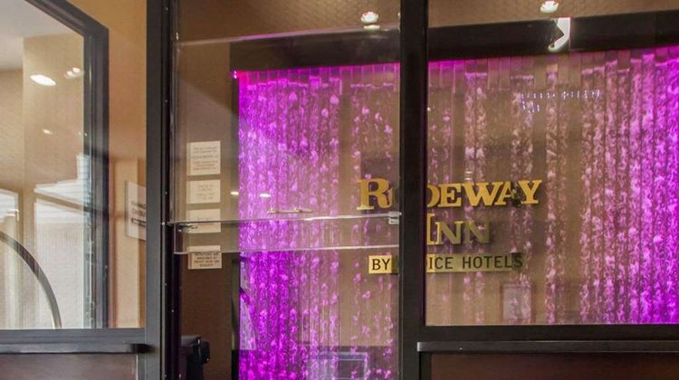 Rodeway Inn Bronx Zoo Lobby