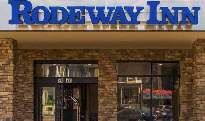 Rodeway Inn Bronx Zoo Exterior