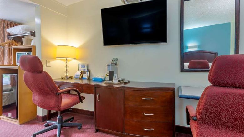 <b>Rodeway Inn& Suites Room</b>. Images powered by <a href="https://iceportal.shijigroup.com/" title="IcePortal" target="_blank">IcePortal</a>.