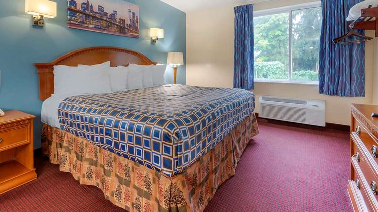 Rodeway Inn& Suites Suite