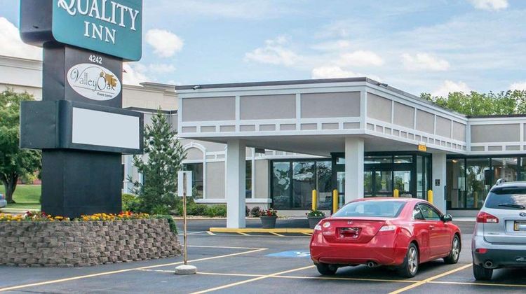 Quality Inn Geneseo Exterior
