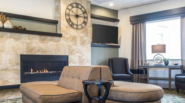 Quality Inn Geneseo Lobby