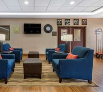 Comfort Inn & Suites Farmington Lobby
