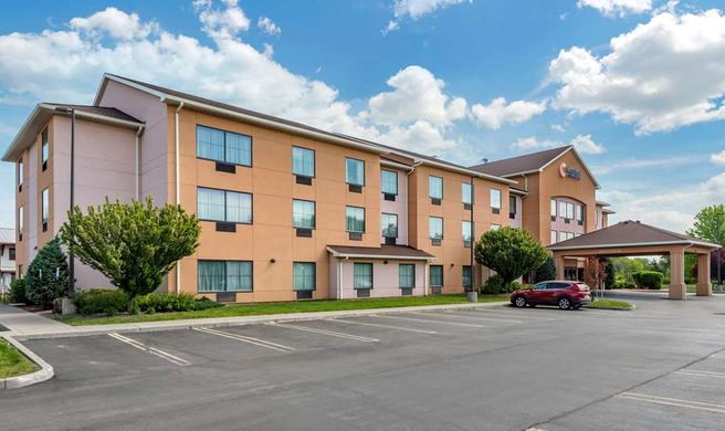 Comfort Inn & Suites Farmington Exterior
