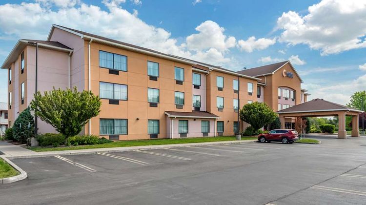 Comfort Inn & Suites Farmington Exterior