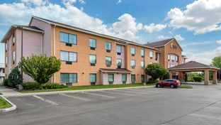 Comfort Inn & Suites Farmington
