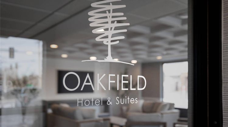 Oakfield Hotel & Suites Exterior