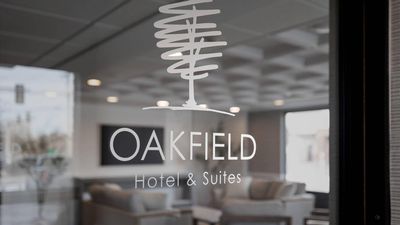 Oakfield Hotel & Suites