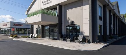 Oakfield Hotel & Suites Exterior