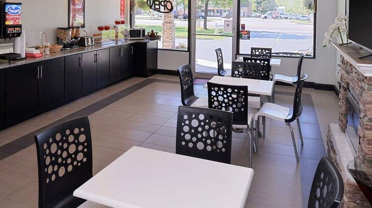 Econo Lodge Rochester Restaurant