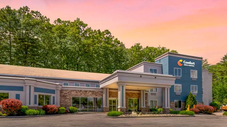 Comfort Inn And Suites Saratoga Springs Exterior
