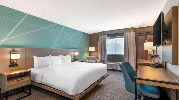 Comfort Inn And Suites Saratoga Springs Room