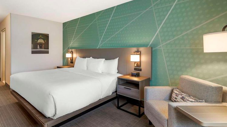 Comfort Inn And Suites Saratoga Springs Room