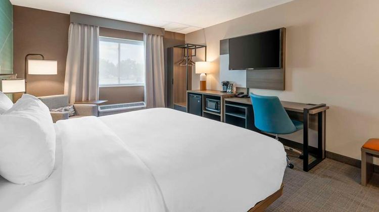 Comfort Inn And Suites Saratoga Springs Room