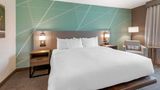 <b>Comfort Inn & Suites Room</b>. Images powered by <a href="https://iceportal.shijigroup.com/" title="IcePortal" target="_blank">IcePortal</a>.