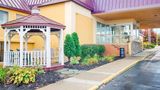 Quality Inn and Suites Syracuse Fairgrounds Exterior