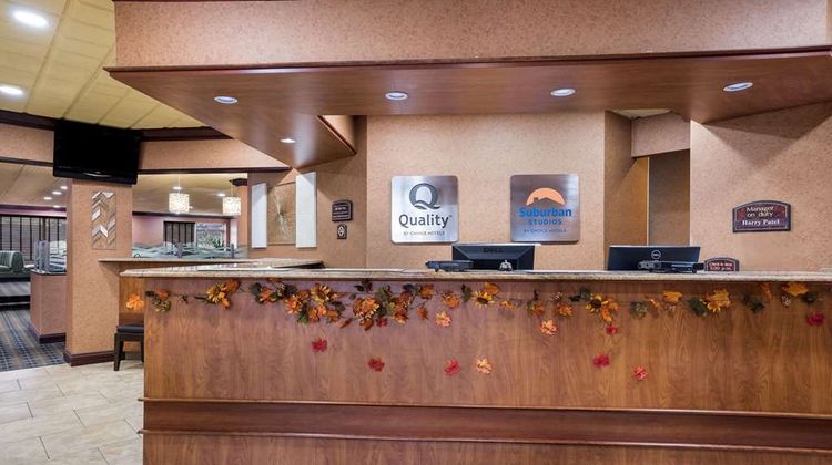 Quality Inn and Suites Syracuse Fairgrounds Lobby