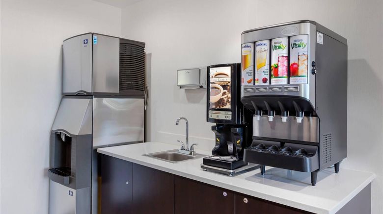 <b>Avion Inn near LGA Airport, Ascend Hotel Restaurant</b>. Images powered by <a href="https://iceportal.shijigroup.com/" title="IcePortal" target="_blank">IcePortal</a>.