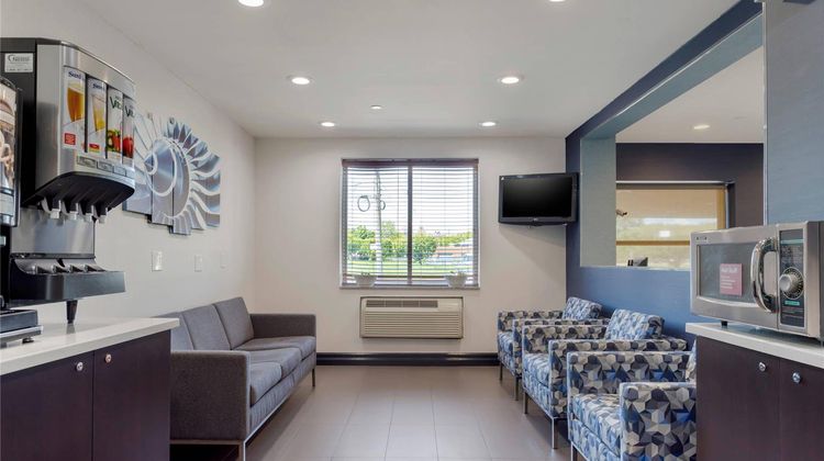 Avion Inn near LGA Airport, Ascend Hotel Restaurant