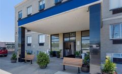 Avion Inn near LGA Airport, Ascend Hotel