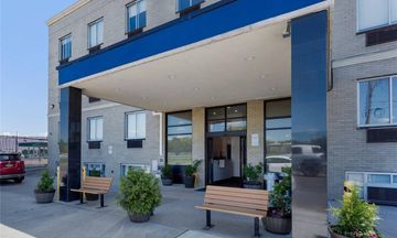 Avion Inn near LGA Airport, Ascend Hotel