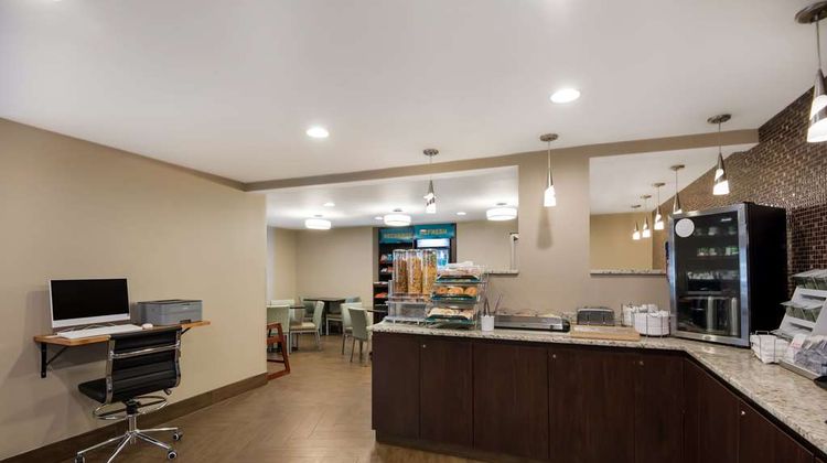 Clarion Pointe Syracuse Downtown Restaurant