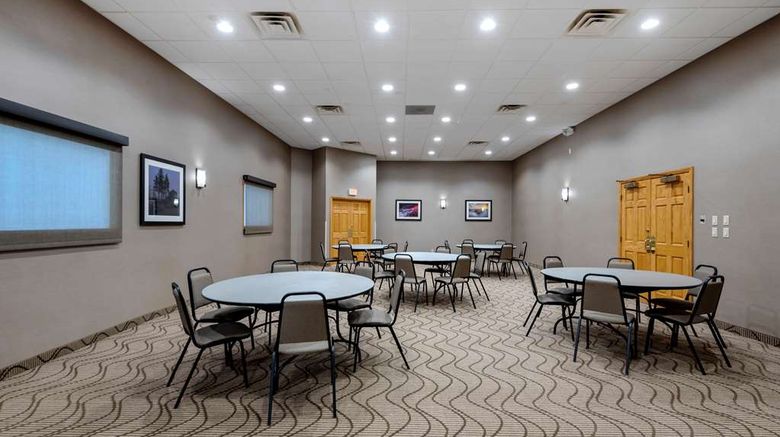 <b>Comfort Inn The Pointe Hotel Meeting</b>. Images powered by <a href="https://iceportal.shijigroup.com/" title="IcePortal" target="_blank">IcePortal</a>.