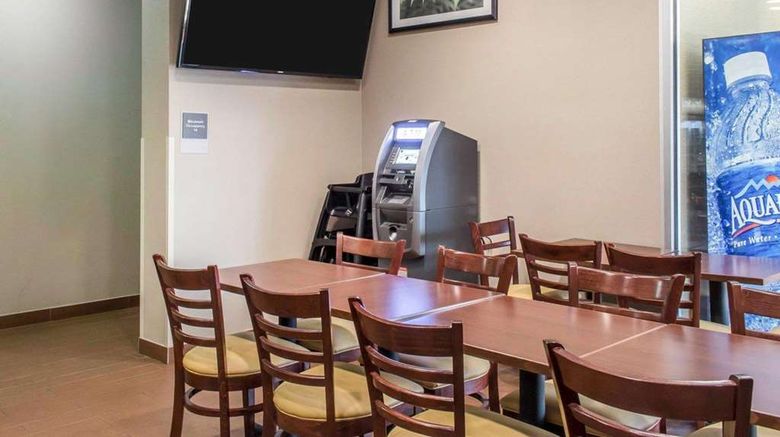 <b>Sleep Inn Coney Island Restaurant</b>. Images powered by <a href="https://iceportal.shijigroup.com/" title="IcePortal" target="_blank">IcePortal</a>.